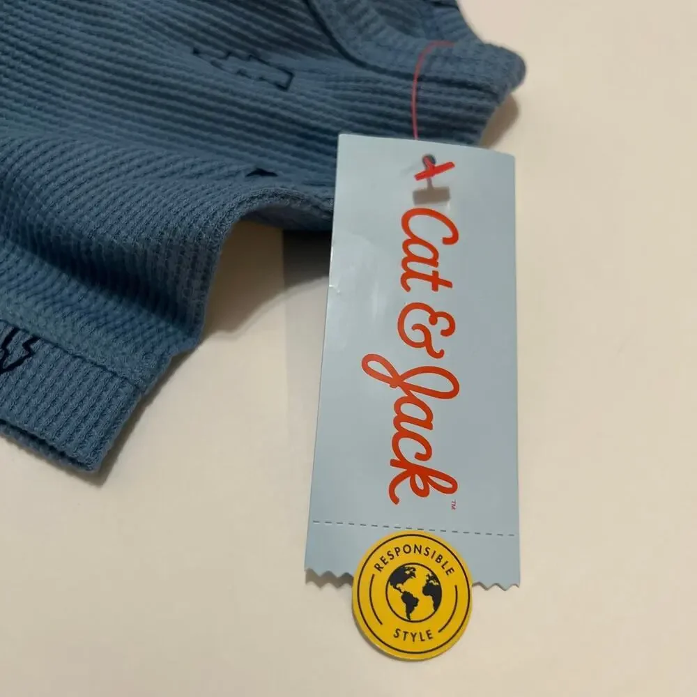 Bundle of 2 boys shirts Spotted Zebra and Cat & Jack Size XS